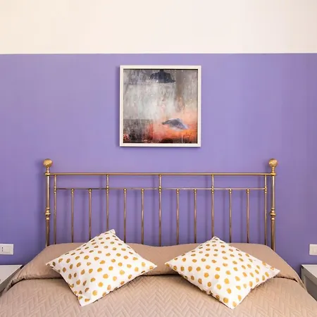 Bed and Breakfast A Casa Di Nina Νάπολη