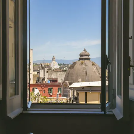 A Casa Di Nina Alojamento de Acomodação e Pequeno-almoço Nápoles